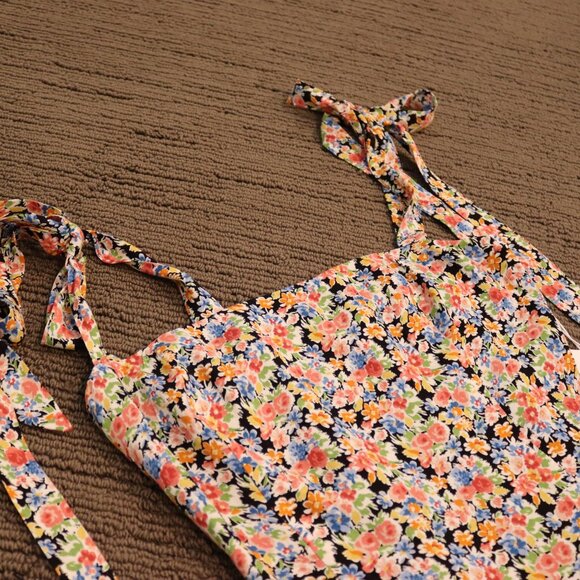 NEW Reformation Ellora Top in Trix - Size 4 - Picture 2 of 5